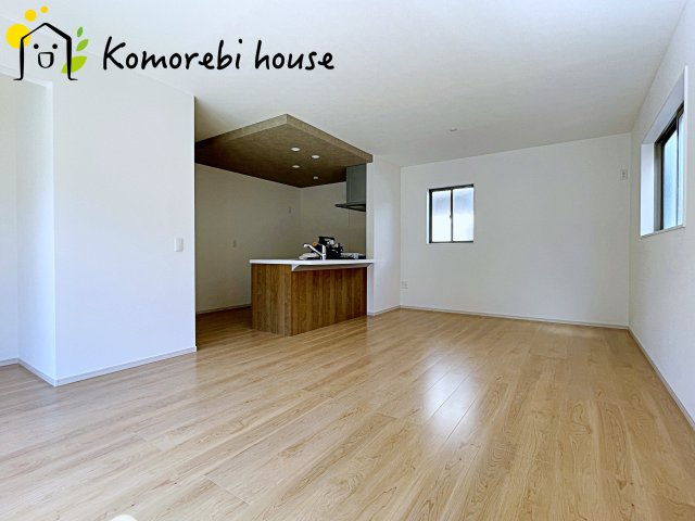 KIP上尾市浅間台　2期　新築一戸建て　テラシエ　01の居間・リビング|26.3.5撮影済み