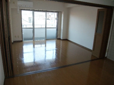 【寝室】 | イズミタダマンション