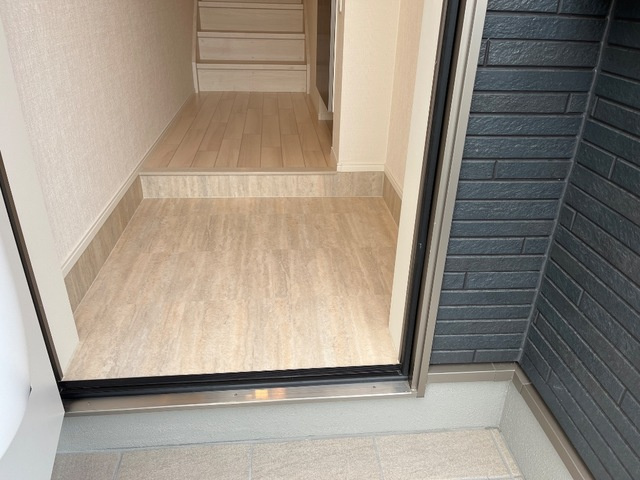 ＣＯＮＳＯＬＡＲ（コンソラール）の玄関|玄関(イメージ)