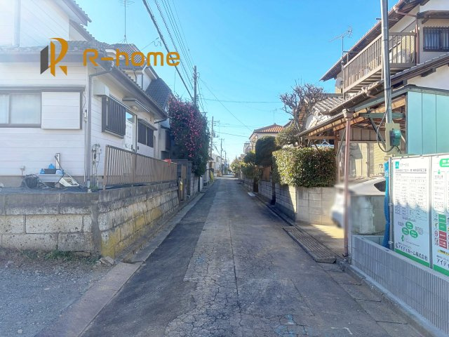 取手市新取手2丁目第2期　新築戸建て　1号棟の前面道路含む現地写真|『今から見たい！』大歓迎です♪
お気軽にＲ－ｈomeまでお問い合わせください。