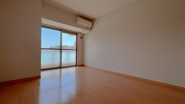 セルビシオの洋室