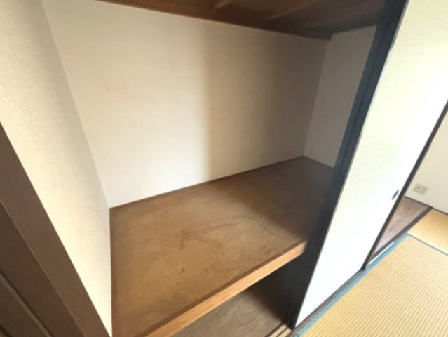 鶴甲団地10号棟の収納