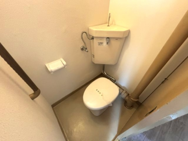 鶴甲団地10号棟のトイレ