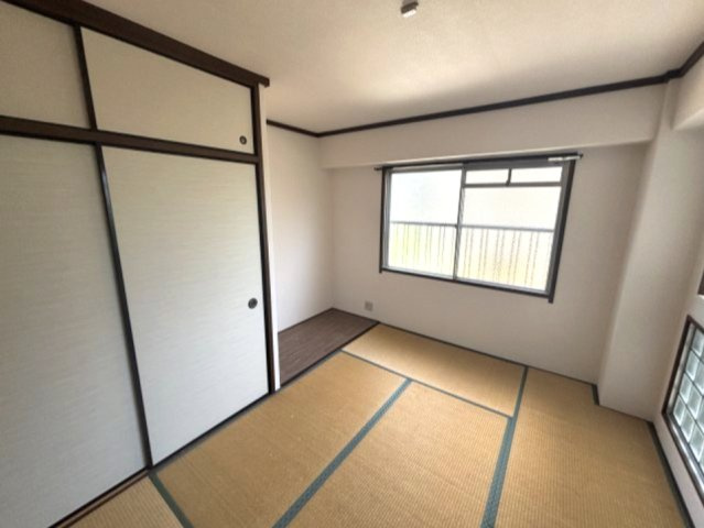 鶴甲団地10号棟の寝室