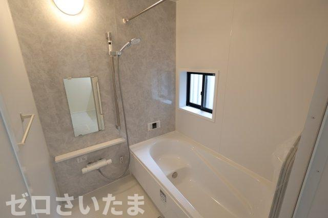 《仲介手数料無料》見沼区東大宮６丁目68-7新築一戸建てハートフルタウンの浴室