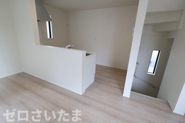 《仲介手数料無料》見沼区東大宮６丁目68-7新築一戸建てハートフルタウンのキッチン