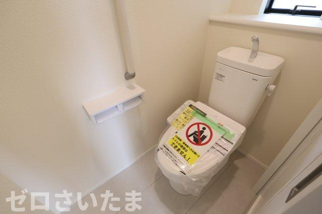 《仲介手数料無料》見沼区東大宮６丁目68-7新築一戸建てハートフルタウンのトイレ
