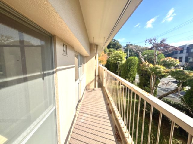 山御影マンションA棟 のバルコニー