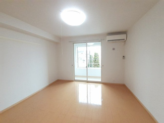 【内装】 | アダルカス | おしゃれな内装です