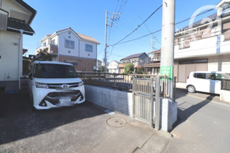 【前面道路含む現地写真】 | 前面道路含む現地写真です