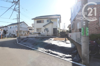 【前面道路含む現地写真】 | 土地面積：93.80平米