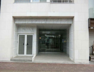 【エントランス】 | アクシルコート東中野 