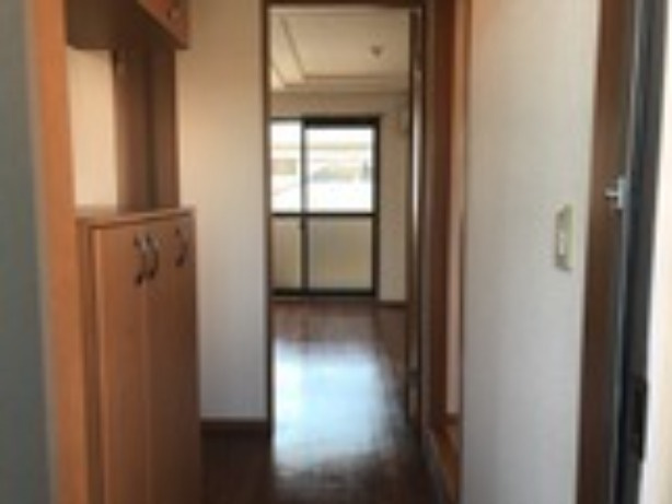 グランチェスタＫーⅠの玄関