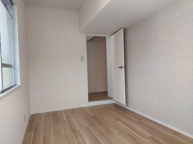 逆瀬川パークマンションの洋室|洋室約5.31帖
