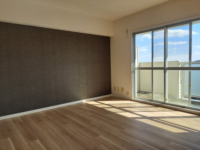 逆瀬川パークマンションの洋室|洋室約6帖