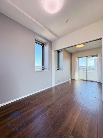 グランドステイツ大濠公園南の洋室