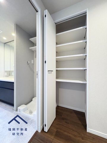 グランドステイツ大濠公園南の収納