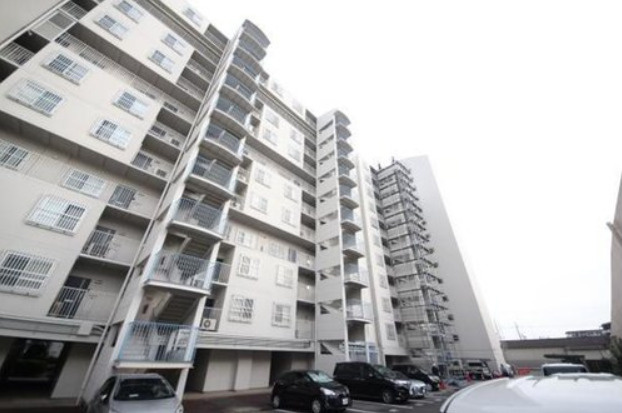 ファミール伏見Ｃ棟の外観