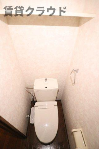 パークサイトのトイレ|収納もある玄関です
