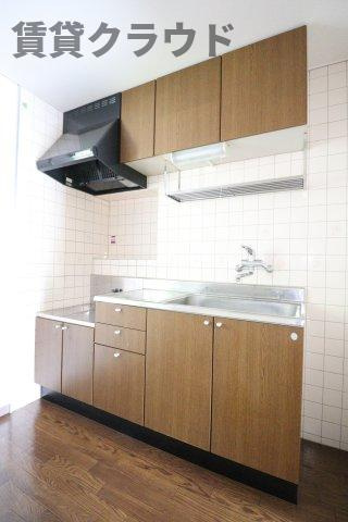 パークサイトのキッチン|コンパクトなキッチンで掃除もラクラク