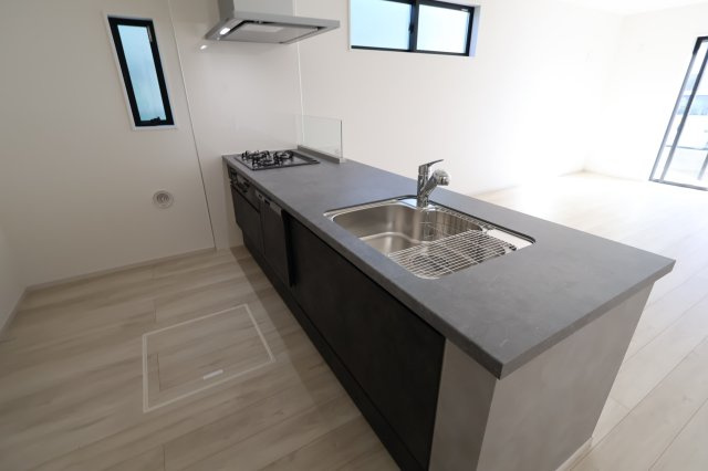 《仲介手数料無料》西区三橋５丁目286新築一戸建てKEIAI Graceのキッチン
