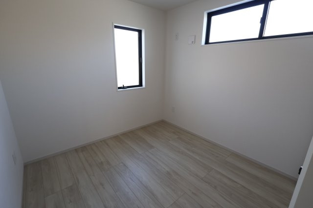 《仲介手数料無料》西区三橋５丁目286新築一戸建てKEIAI Graceの洋室