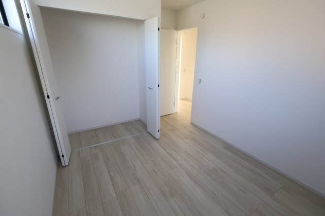 《仲介手数料無料》西区三橋５丁目286新築一戸建てKEIAI Graceの洋室