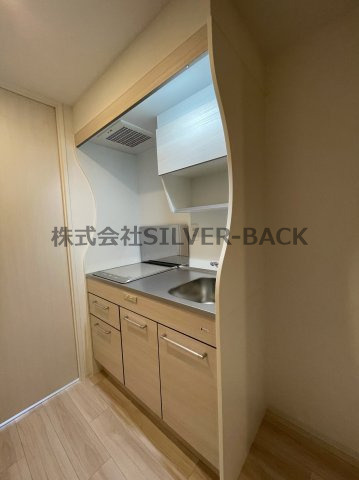 セレニテ桜川駅前プリエのキッチン