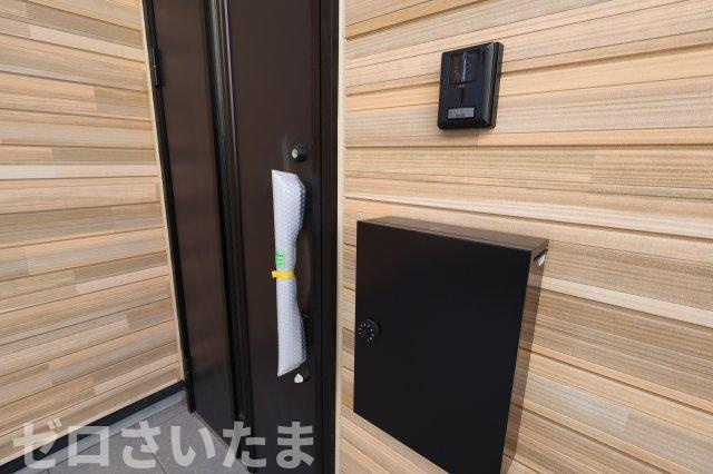 《仲介手数料無料》西区三橋５丁目286新築一戸建てKEIAI Graceの玄関
