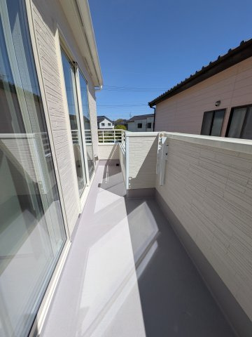 小牧市久保一色南２丁目　新築戸建のバルコニー|暖かな日差しのふりそそぐバルコニー