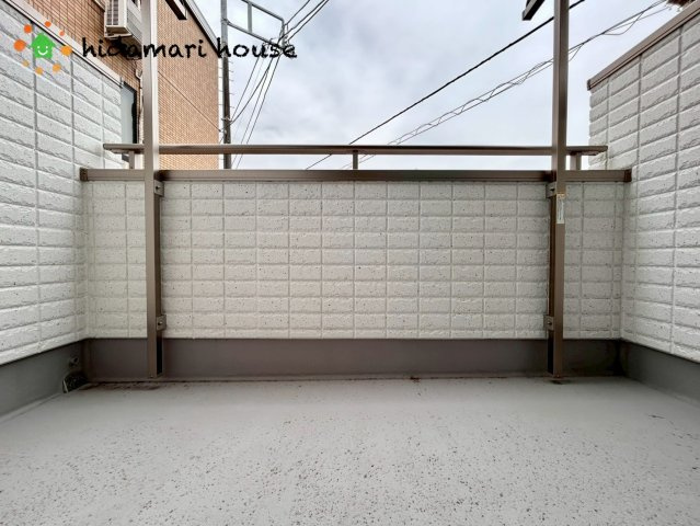 北区奈良町2期　新築戸建01のバルコニー|2階ルーフバルコニー