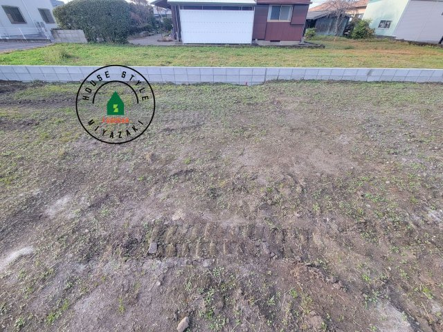 都城市都北町第1-3棟（1号棟）の庭|お庭で自由な時間を過ごせます。