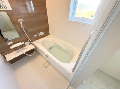 【浴室】 | 紫波町二日町向山 | 一日の疲れをゆっくり癒やせるお風呂。共働き夫婦の大切なリラックスタイムに