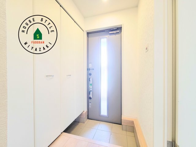 都城市都北町第1-3棟（2号棟）の防犯設備|【電子キー】 玄関ドアのカギの開け閉めも、これからは電子錠でスマートに。