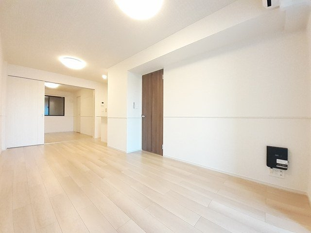 プロムナードの居間・リビング|こちらの居間で趣味の時間をお楽しみください