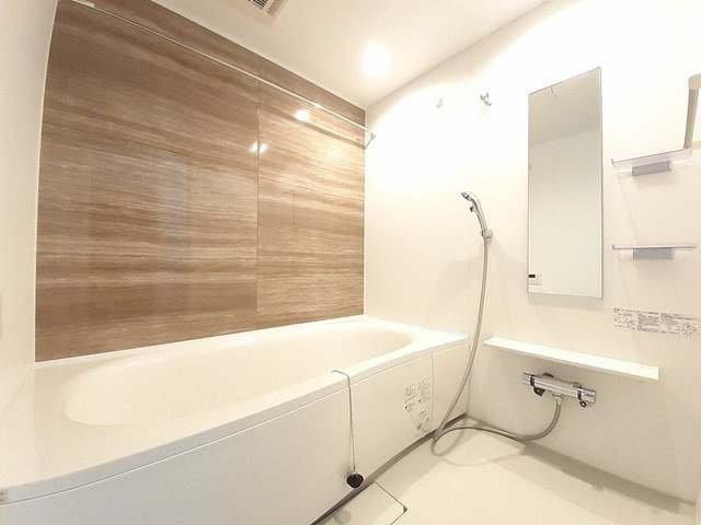 プロムナードの浴室|日々の疲れを癒すお風呂付です