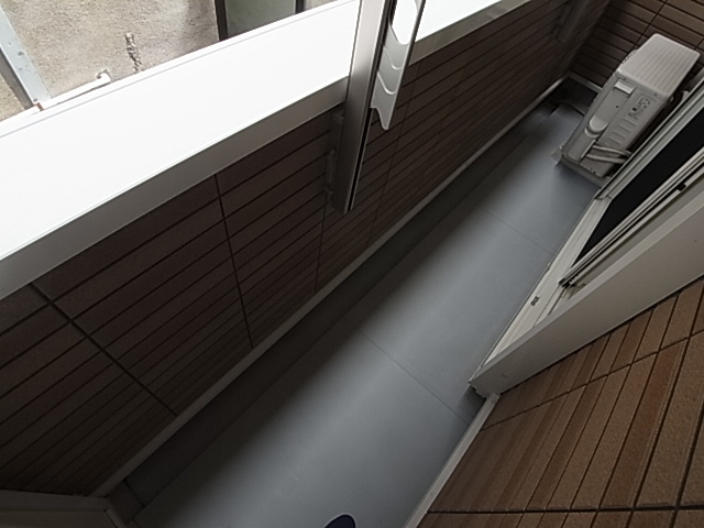 神戸市長田区久保町９丁目のアパートのバルコニー