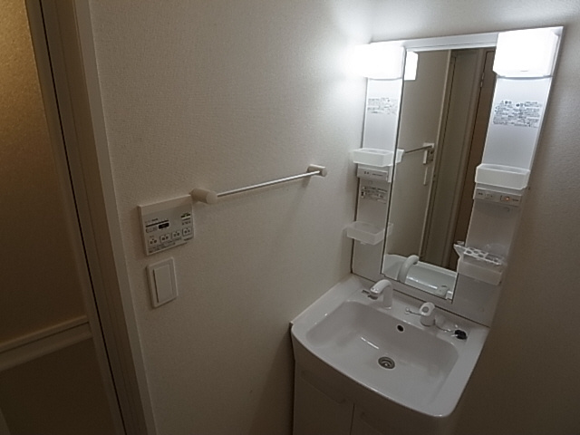 神戸市長田区久保町９丁目のアパートの洗面所|シャンプードレッサー