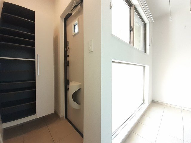 セレーナ・カーサの玄関|収納もある玄関です