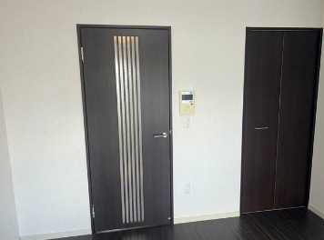 【寝室】 | ARTESSIMO PACE | きれいなフローリング。