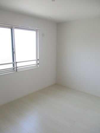 カーサステラⅢ（カーサステラスリー）【10，000円キャッシュバック対象物件】の洋室|きれいな洋室です