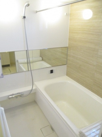 カーサステラⅢ（カーサステラスリー）【10，000円キャッシュバック対象物件】の浴室|日々の疲れを癒すお風呂付です