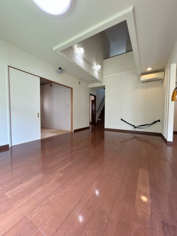 常滑市虹の丘戸建の内装