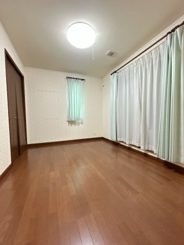 常滑市虹の丘戸建の寝室