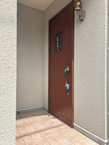 常滑市虹の丘戸建のエントランス