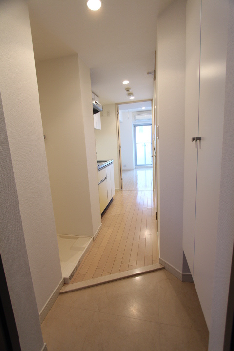 プラウドフラット目黒行人坂の玄関|※参考写真