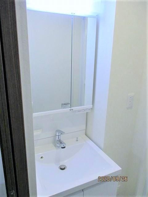 グランビューノ荏原の洗面所