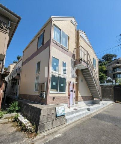 横浜市金沢区六浦南５丁目のアパート