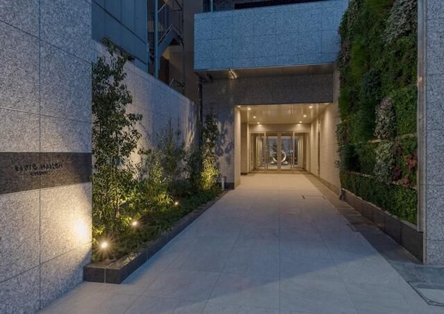 クロスレジデンス飯田橋のエントランス