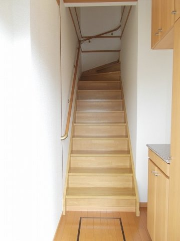 コンステラシオンの玄関|明るい玄関です